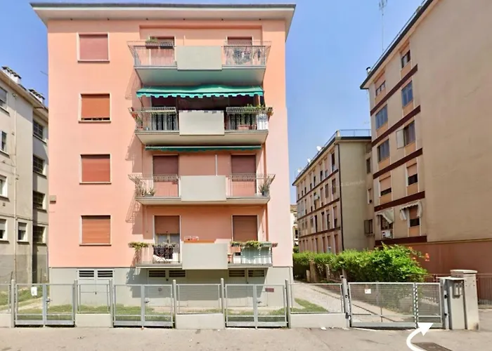 10 Min To Venice Modern & Cozy Apartment